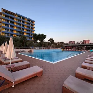 **** Hotel Bahamas Albanien